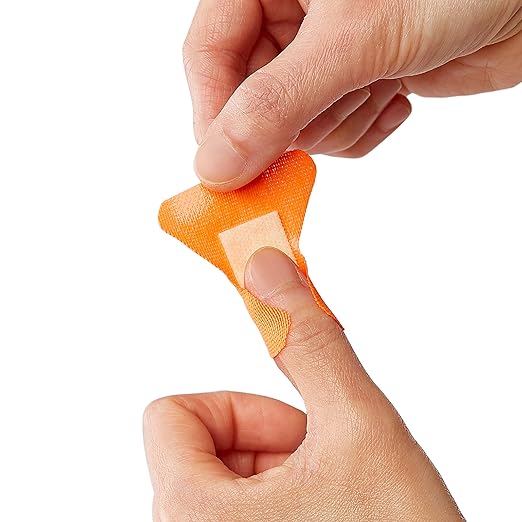 Curad Performance Series Fingertip and Knuckle Antibacterial Bandages, Extreme - Image 6