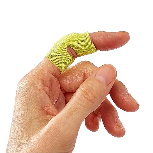 CURAD Performance Series Antibacterial Bandages, Extreme Hold Adhesive - Image 6